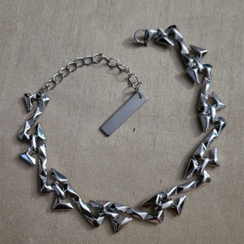 Men's stainless steel z-link thorn chain bracelet